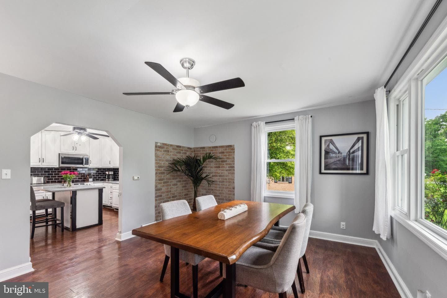 5939 Meadow Road photo 9