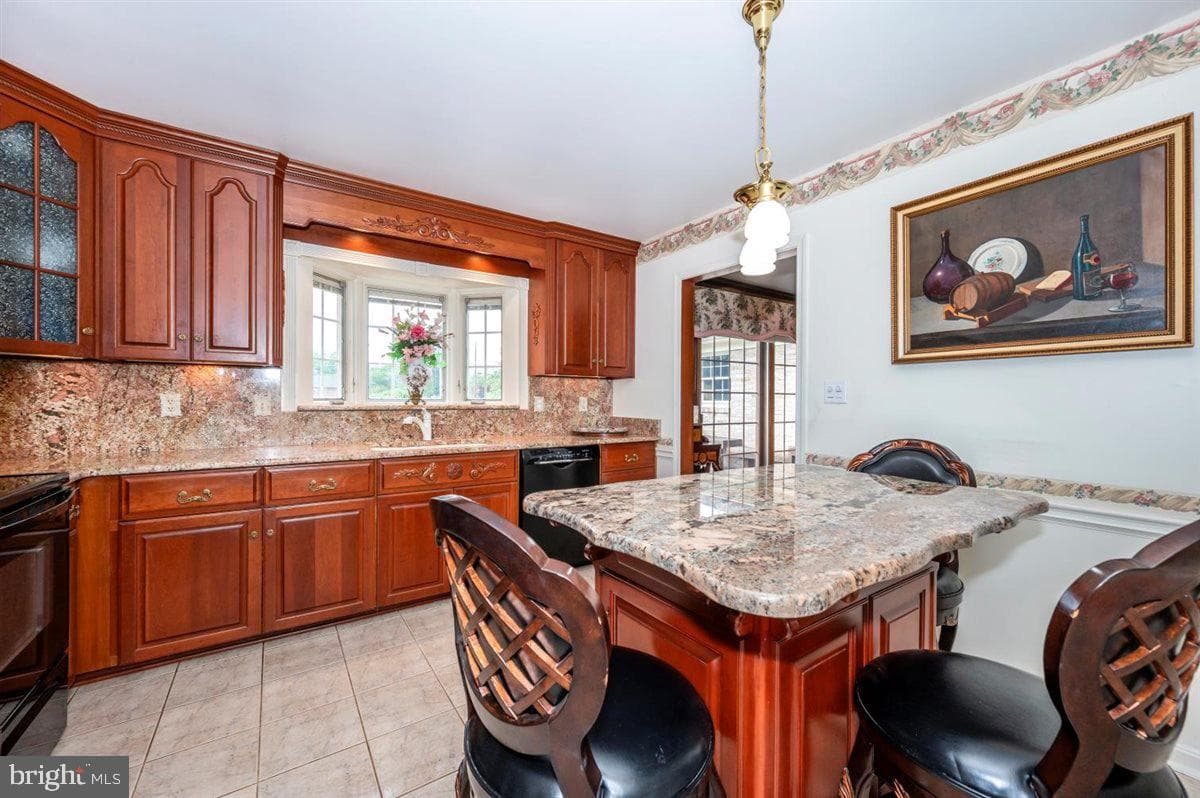 7198 Allegheny Drive photo 22