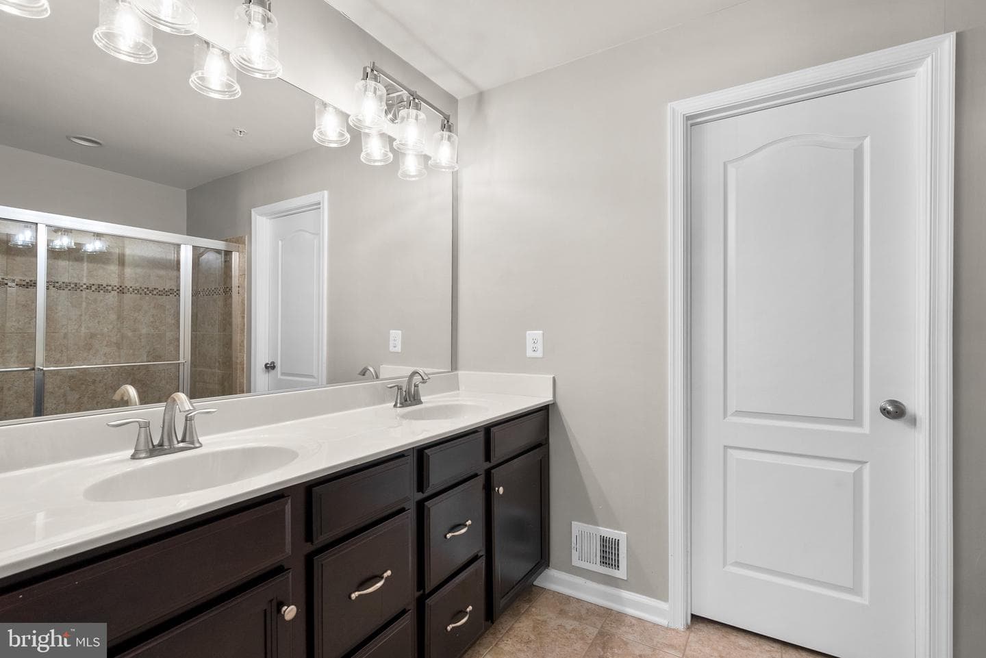 8460 Hedwig Lane photo 22