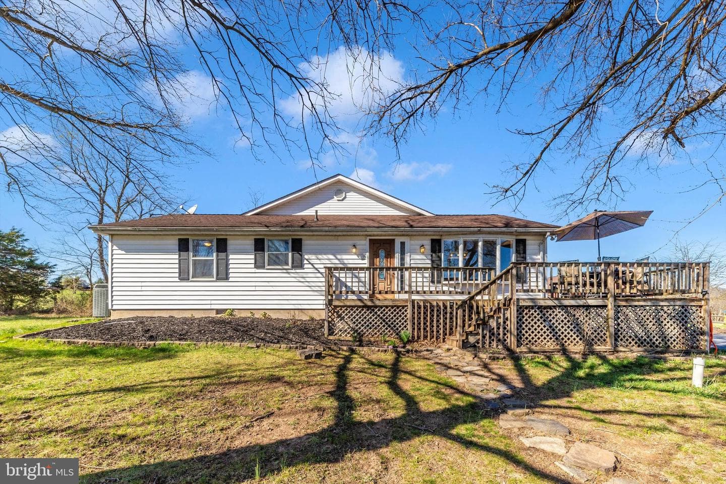 17449 Irishtown Road photo 1
