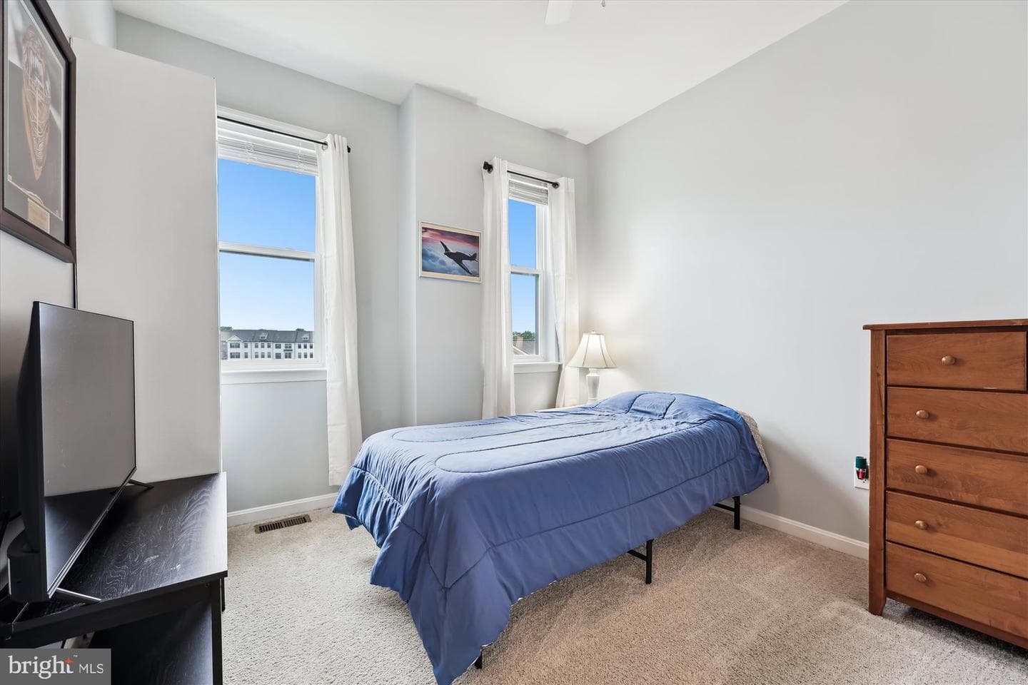 853 Amity Street photo 23