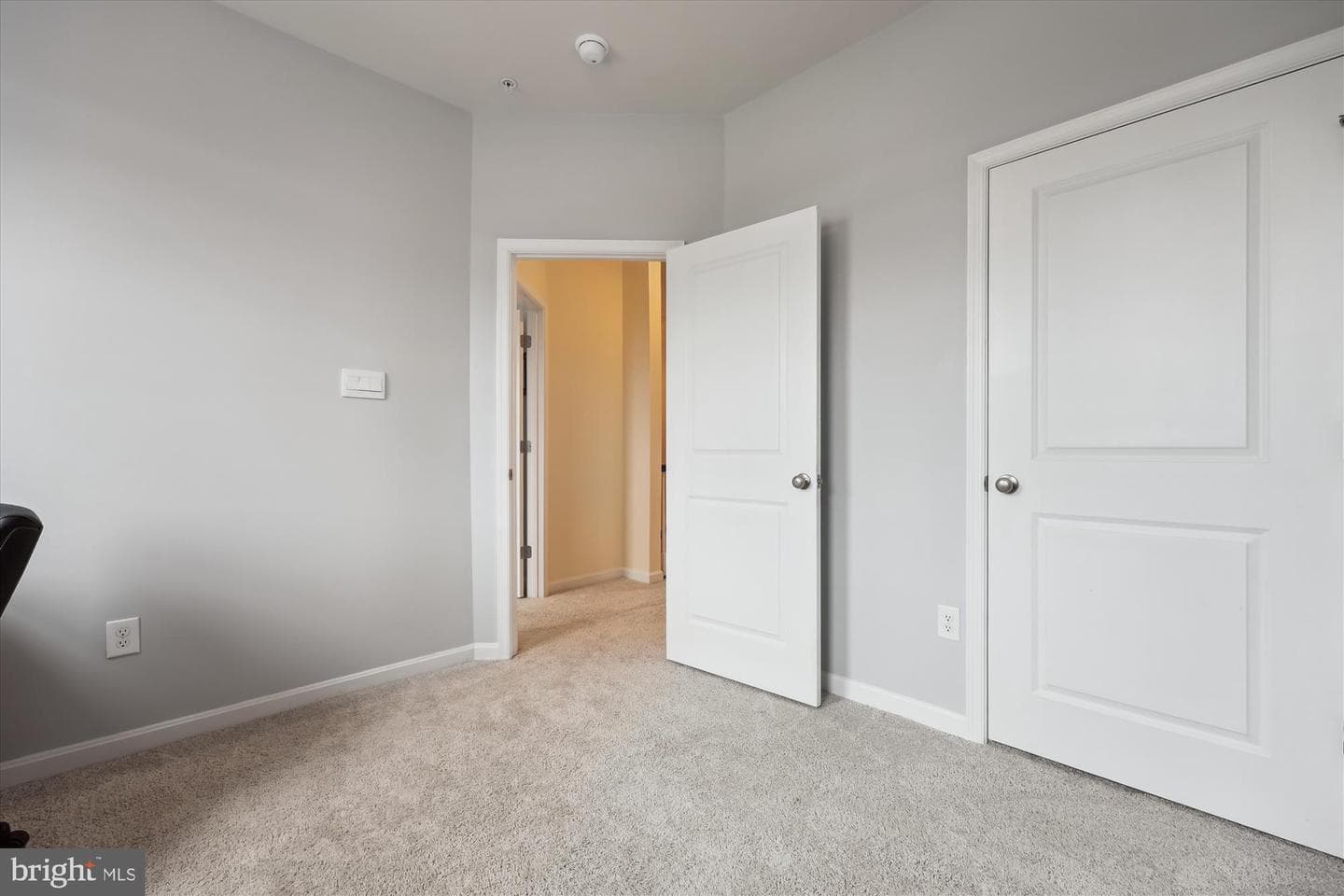 853 Amity Street photo 29