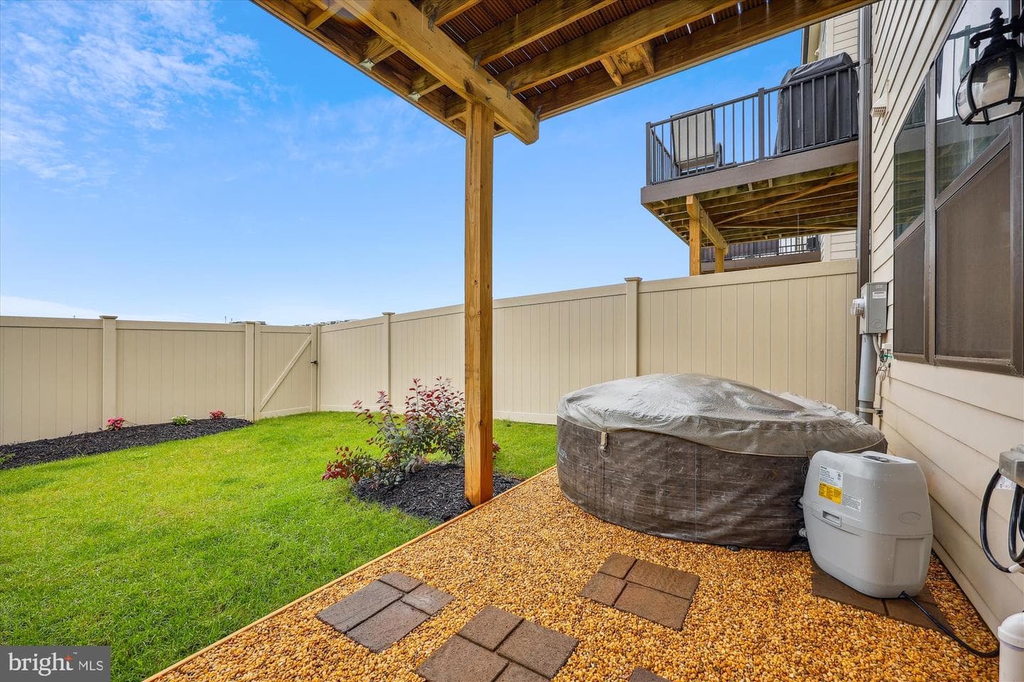 853 Amity Street photo 42