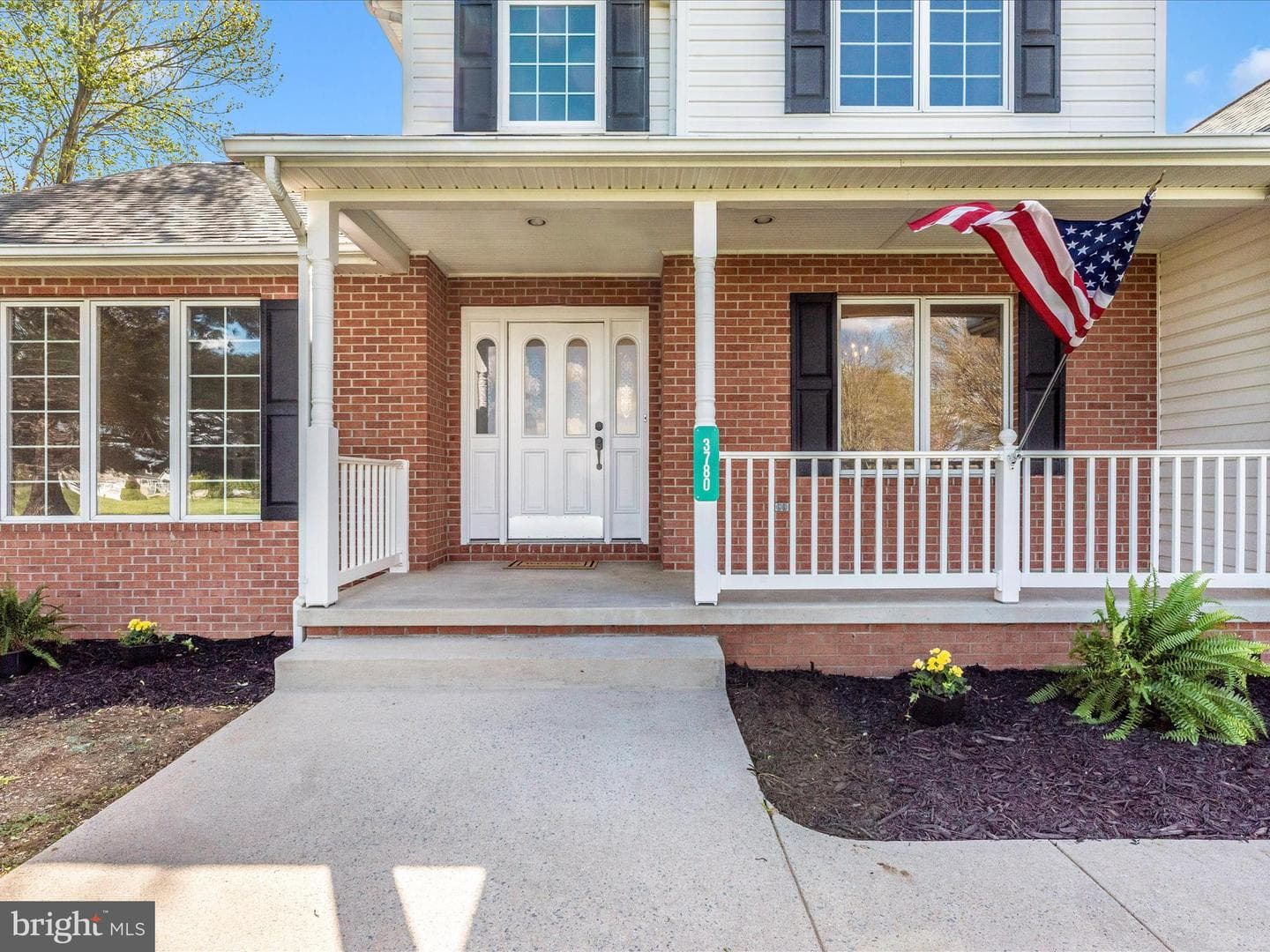 3780 Maplecrest Drive photo 2
