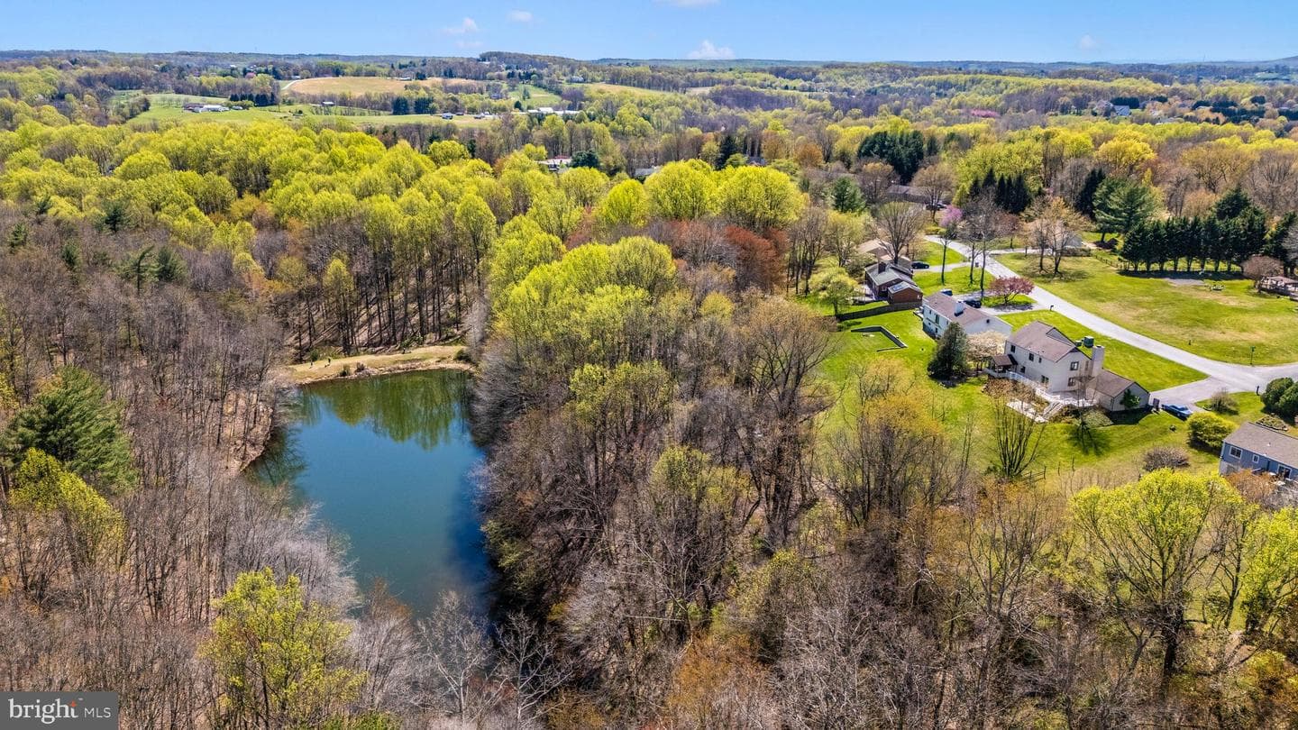 2733 Loch Haven Drive photo 8
