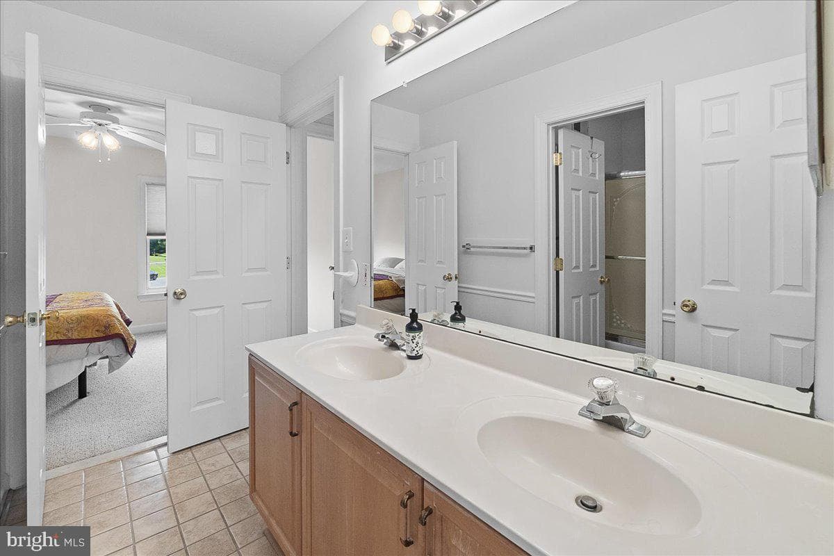 10107 Statesman Court photo 31