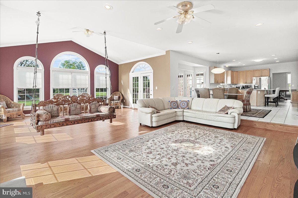 10107 Statesman Court photo 8