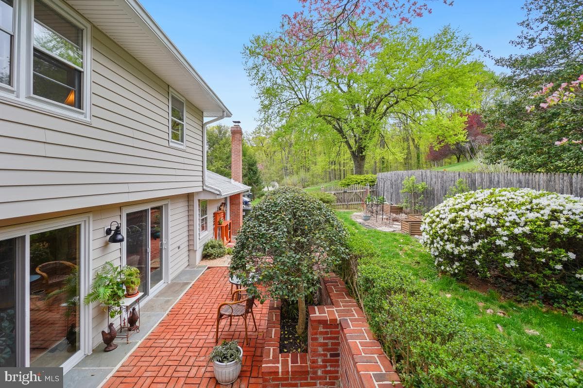7516 Oakmont Drive photo 41
