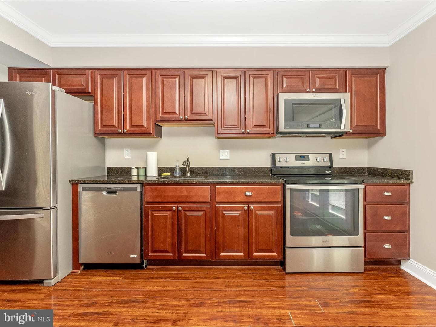 500 Lancaster Place photo 10