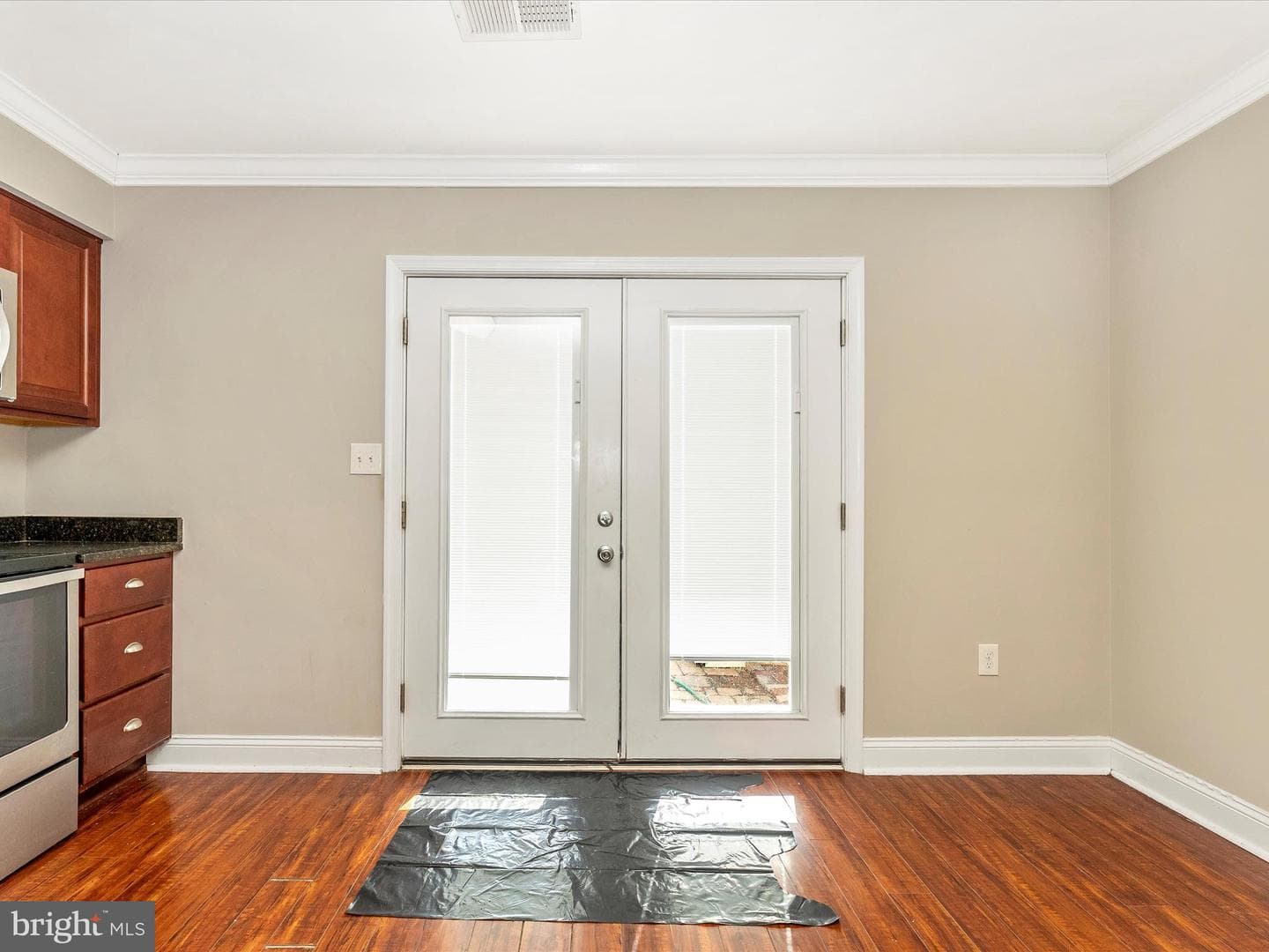 500 Lancaster Place photo 16
