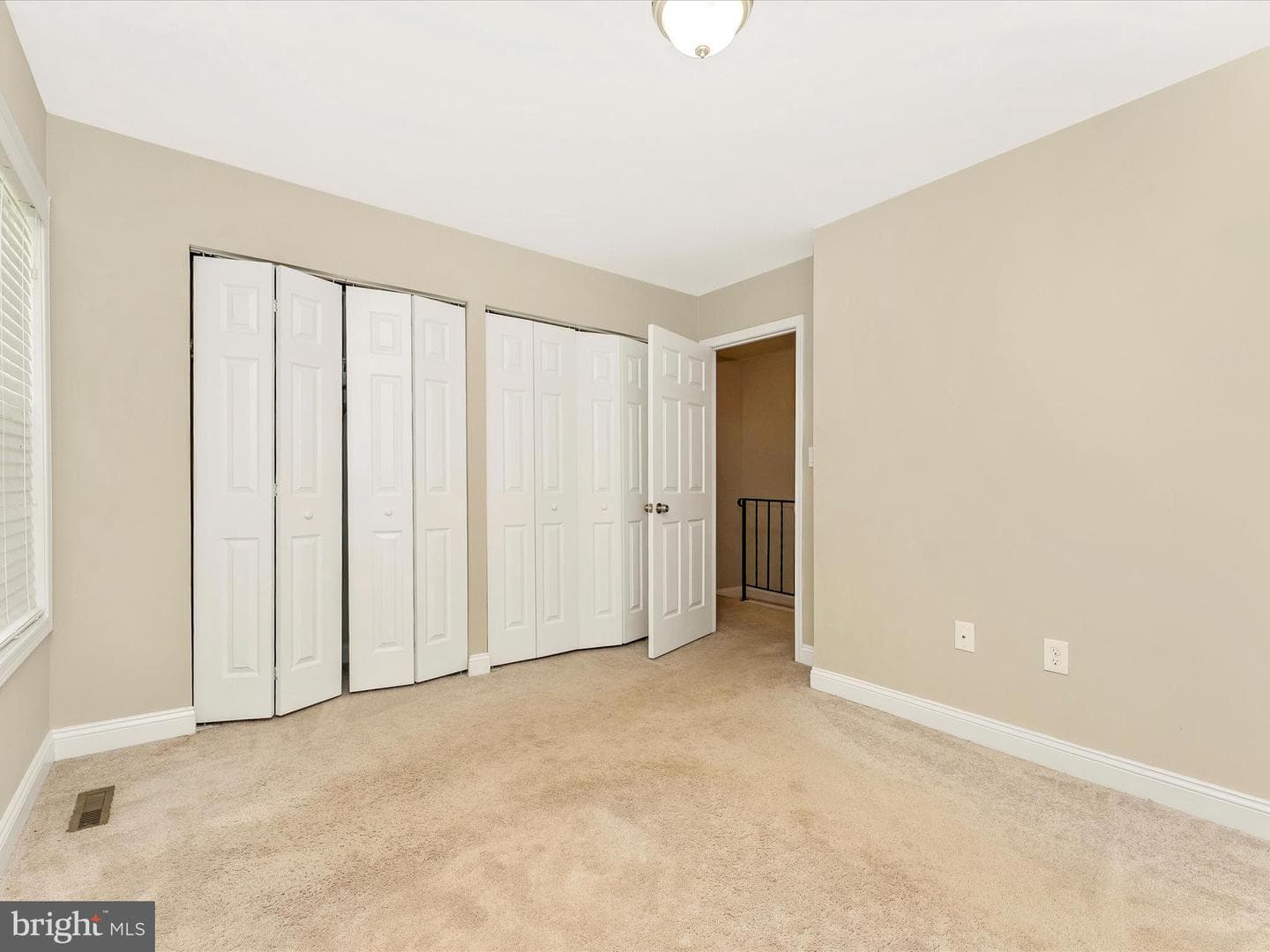 500 Lancaster Place photo 25