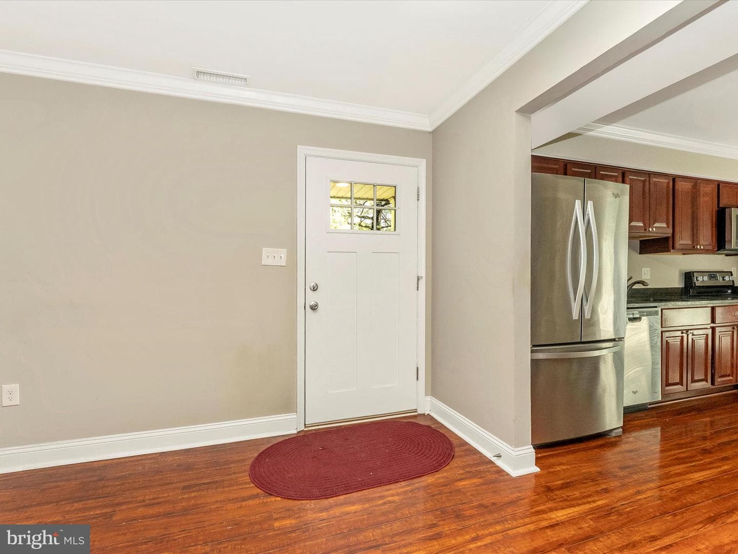 500 Lancaster Place photo 3