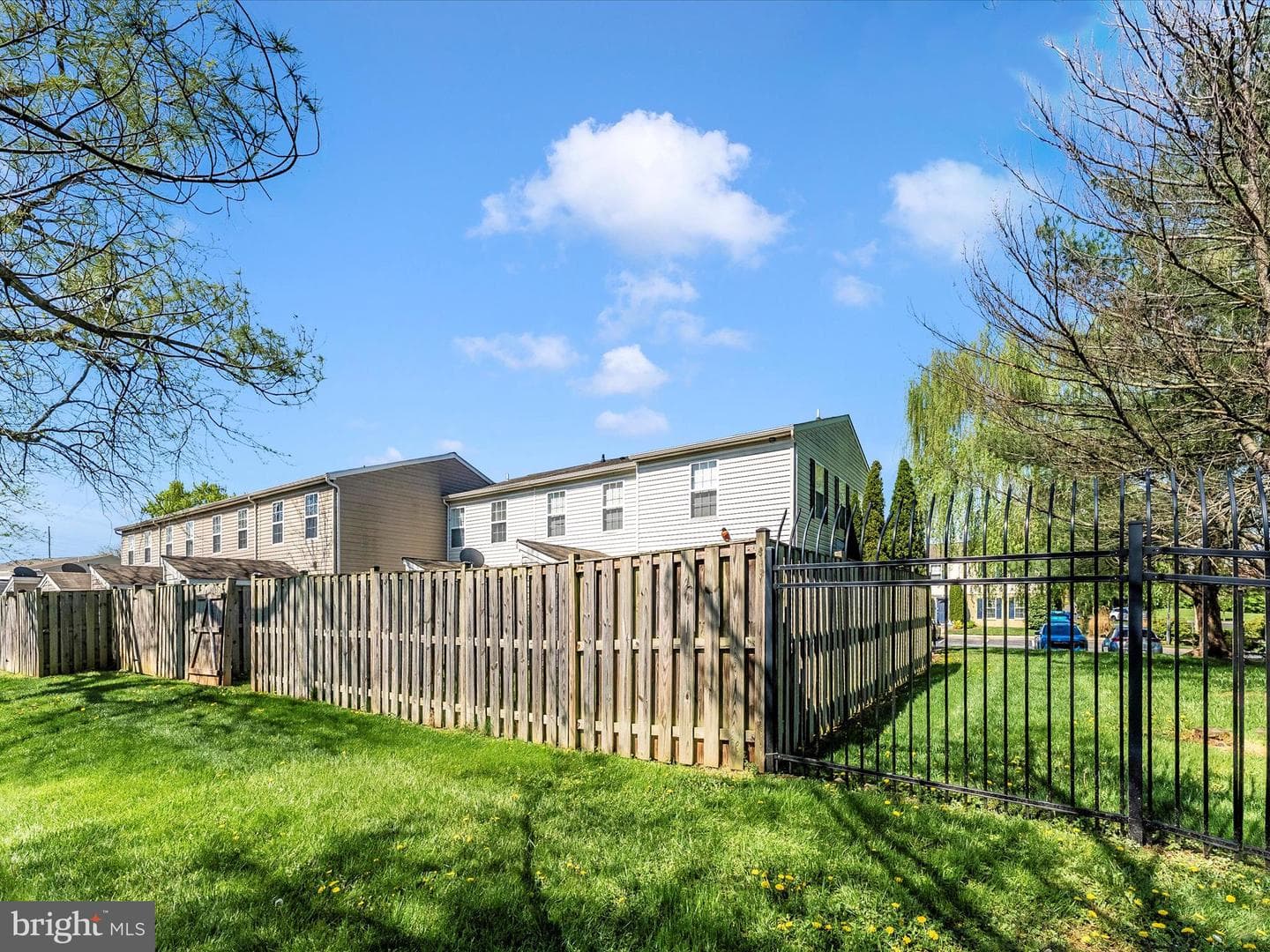 500 Lancaster Place photo 43