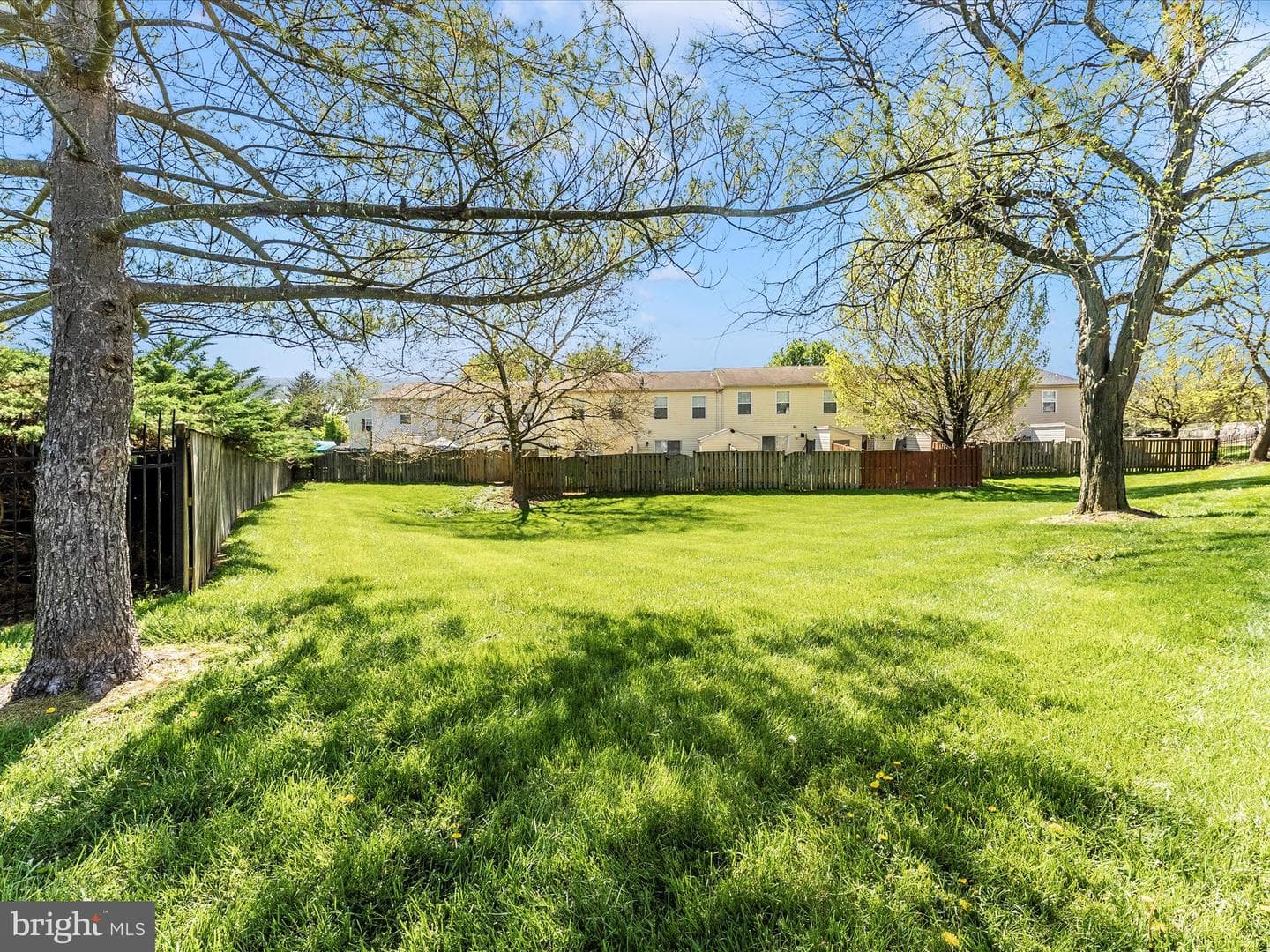 500 Lancaster Place photo 45