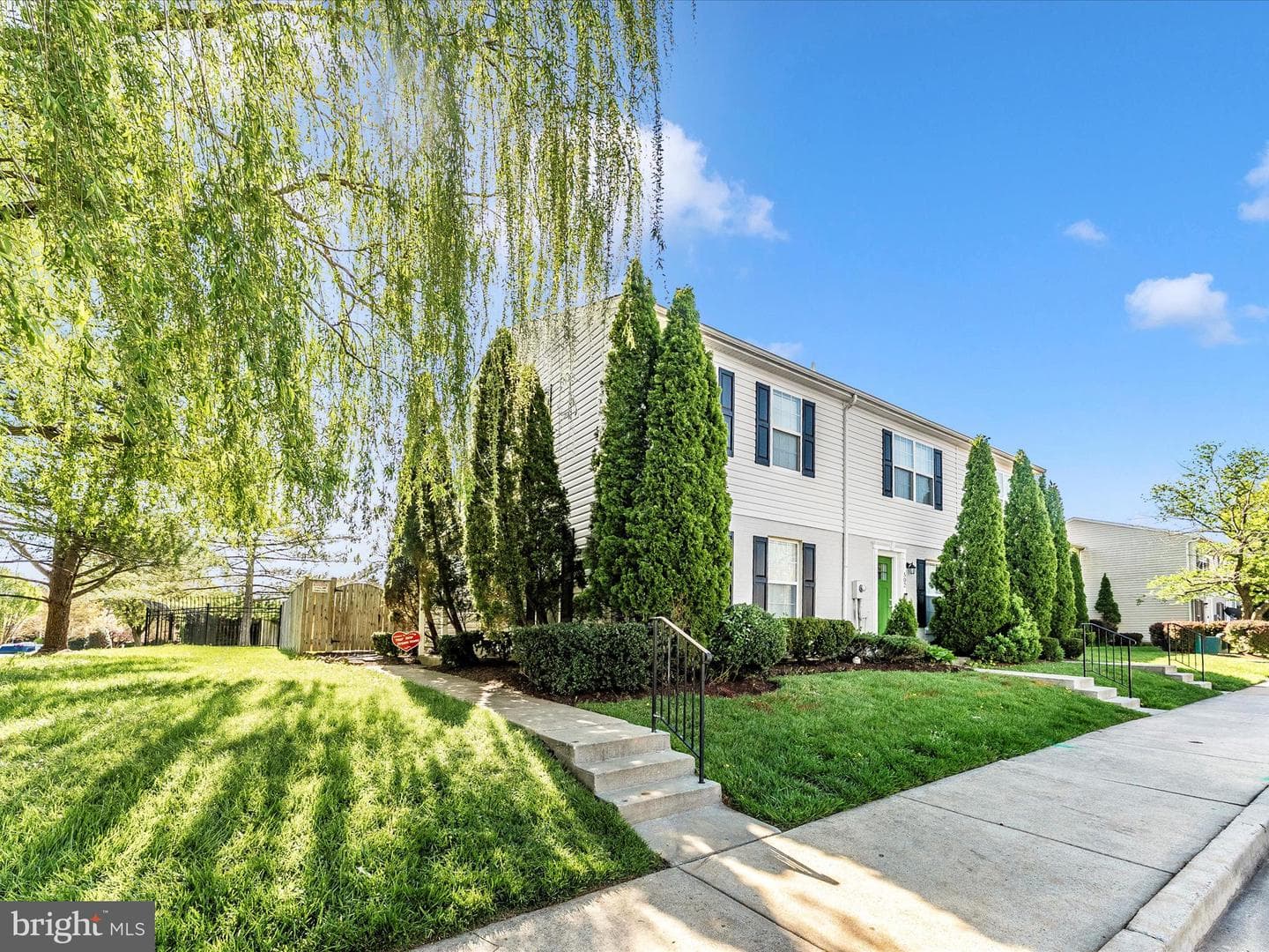 500 Lancaster Place photo 47