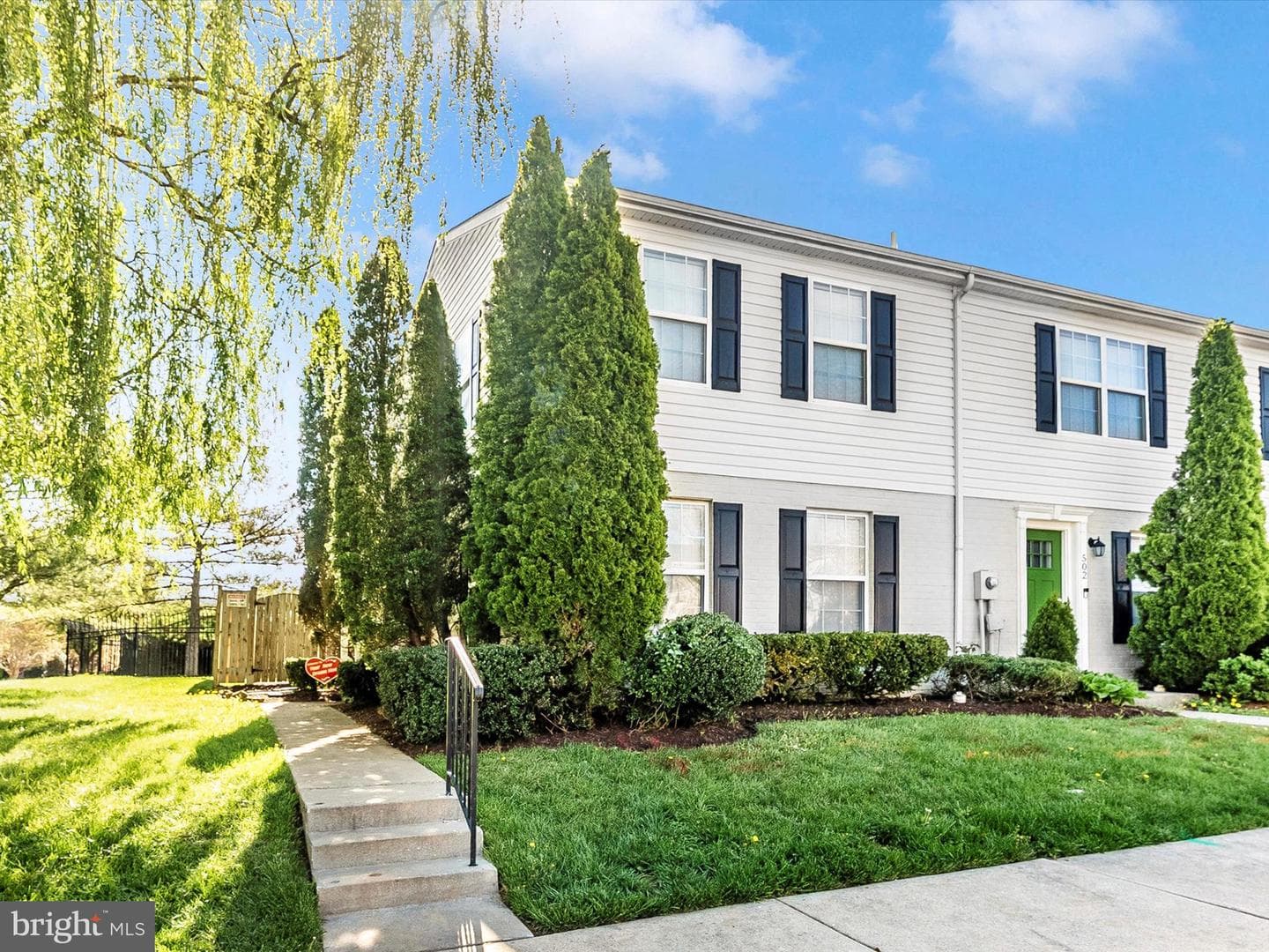 500 Lancaster Place photo 50