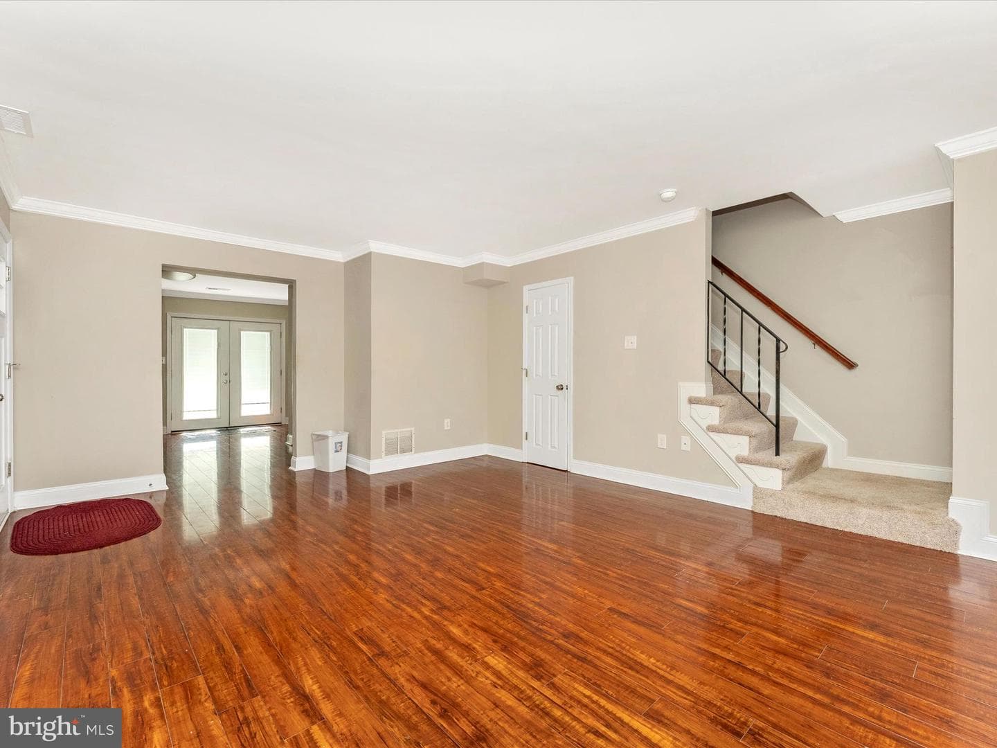 500 Lancaster Place photo 6