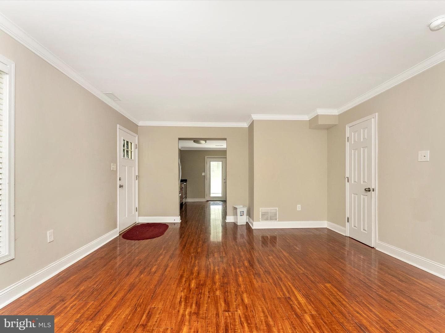 500 Lancaster Place photo 8