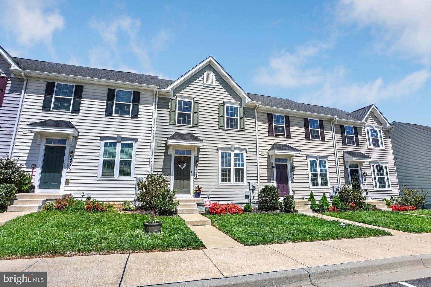 5873 Barts Way photo 1