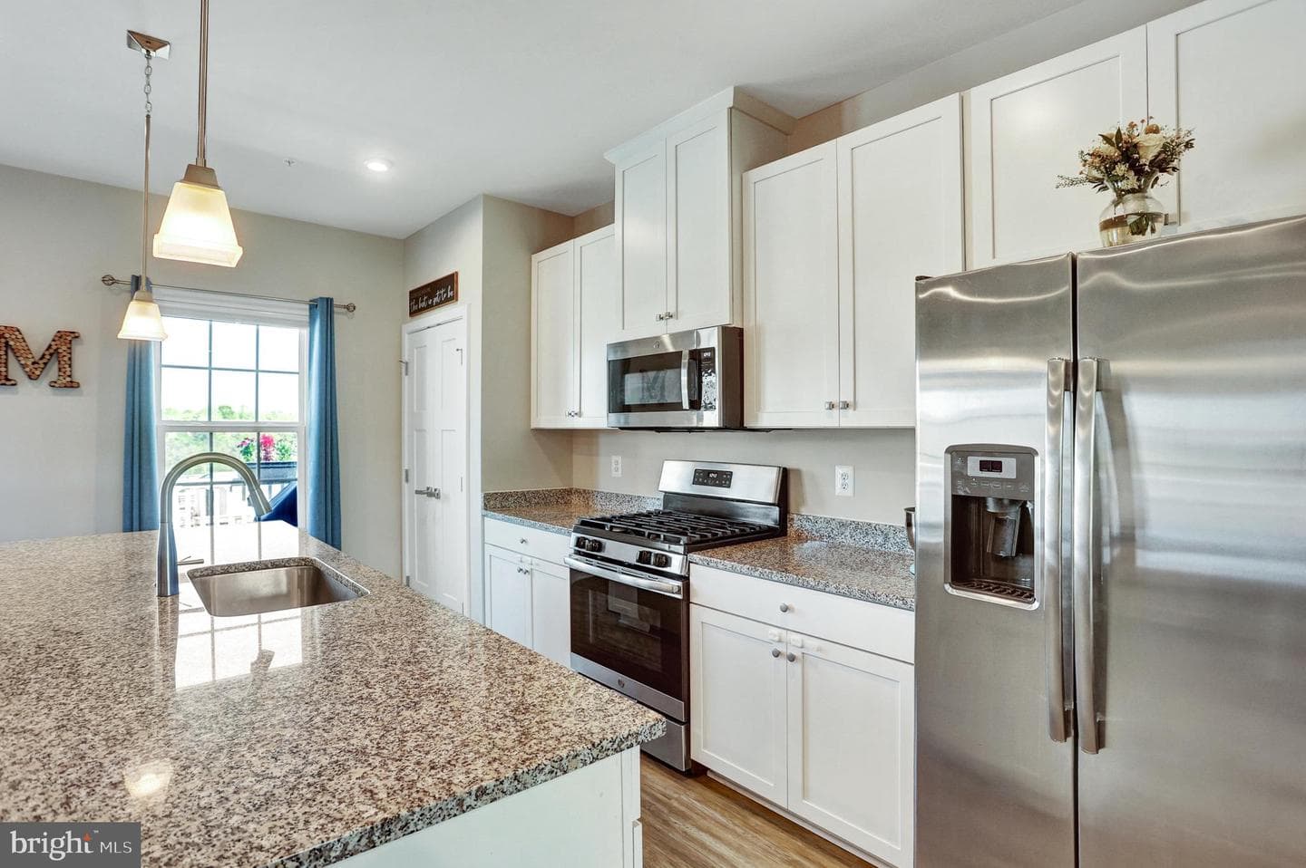 5873 Barts Way photo 10