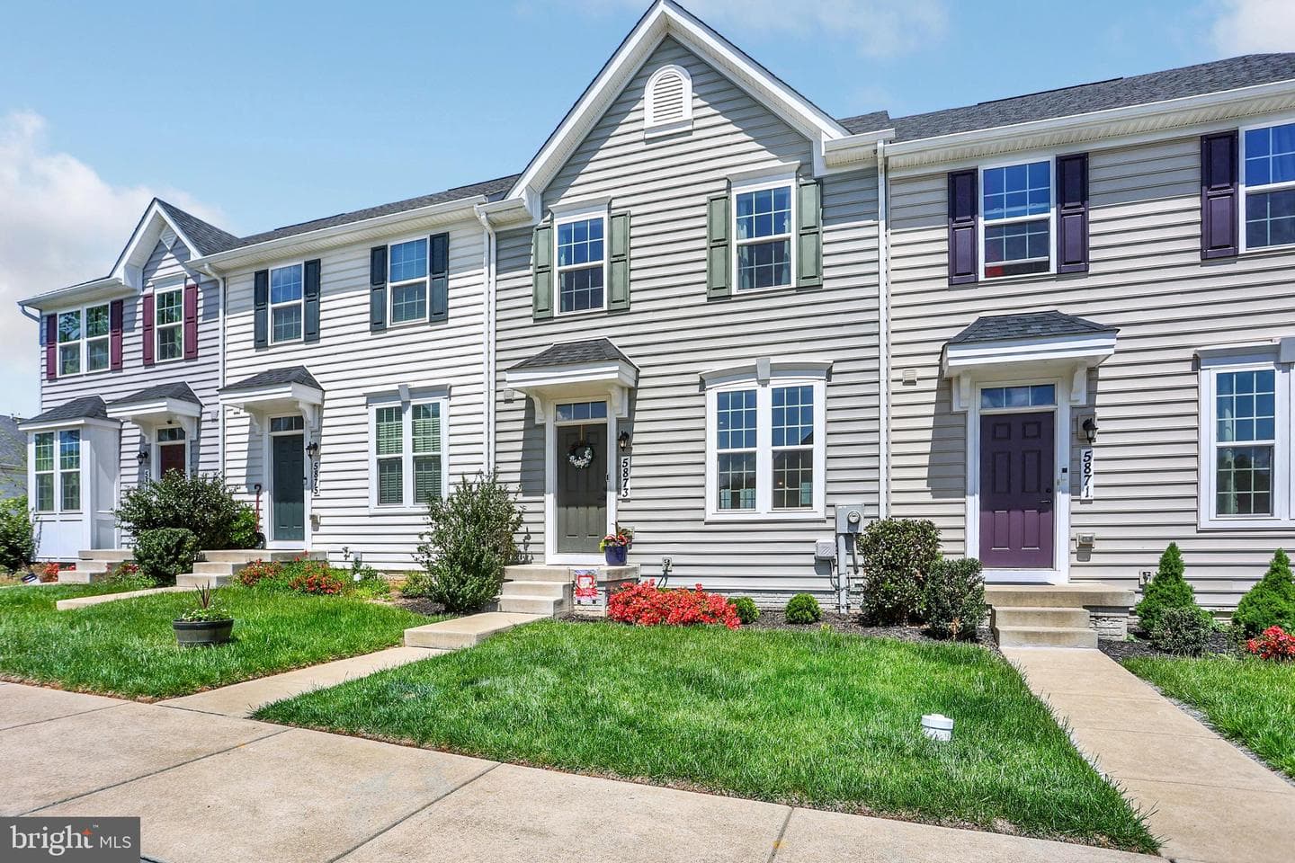5873 Barts Way photo 2