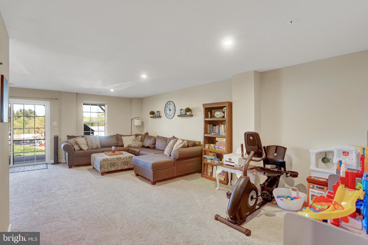 5873 Barts Way photo 25