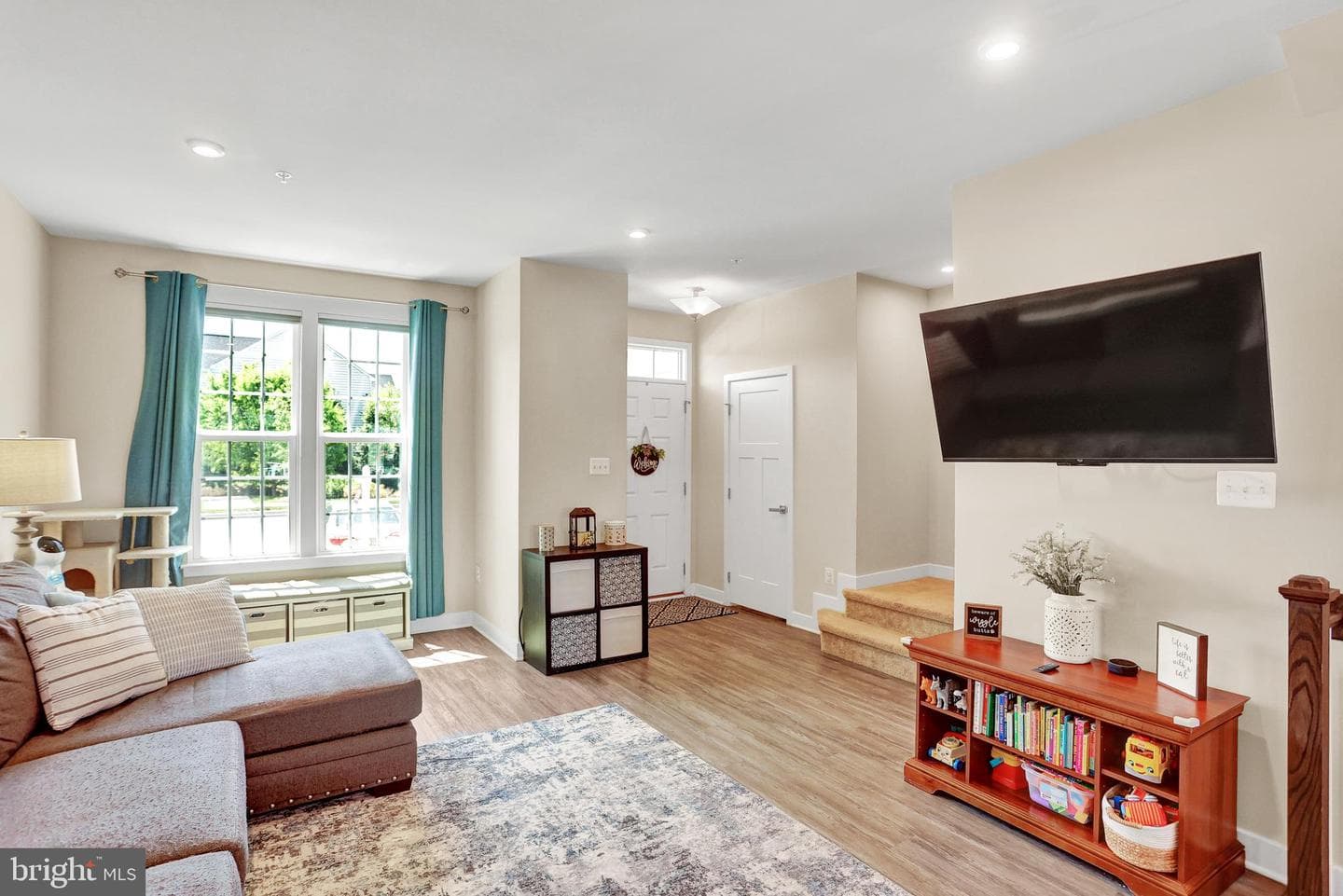 5873 Barts Way photo 6