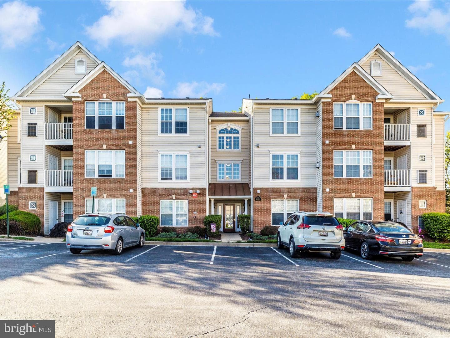 500 Bradley Court #4c