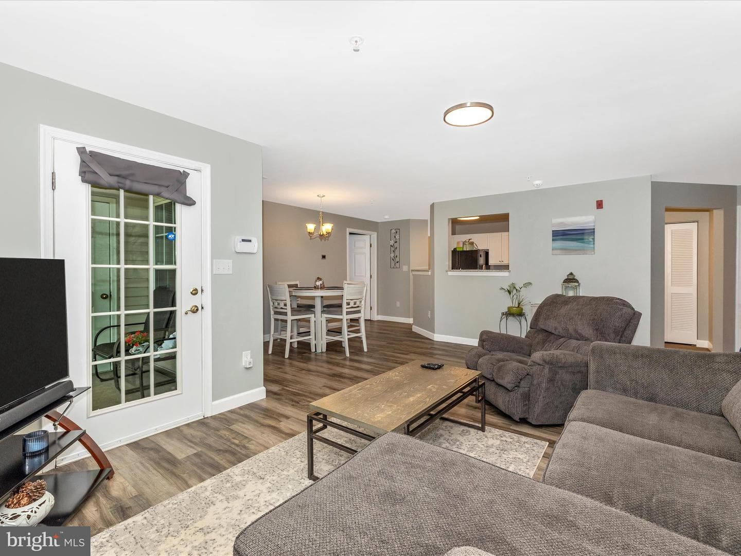 500 Bradley Court #4c photo 10