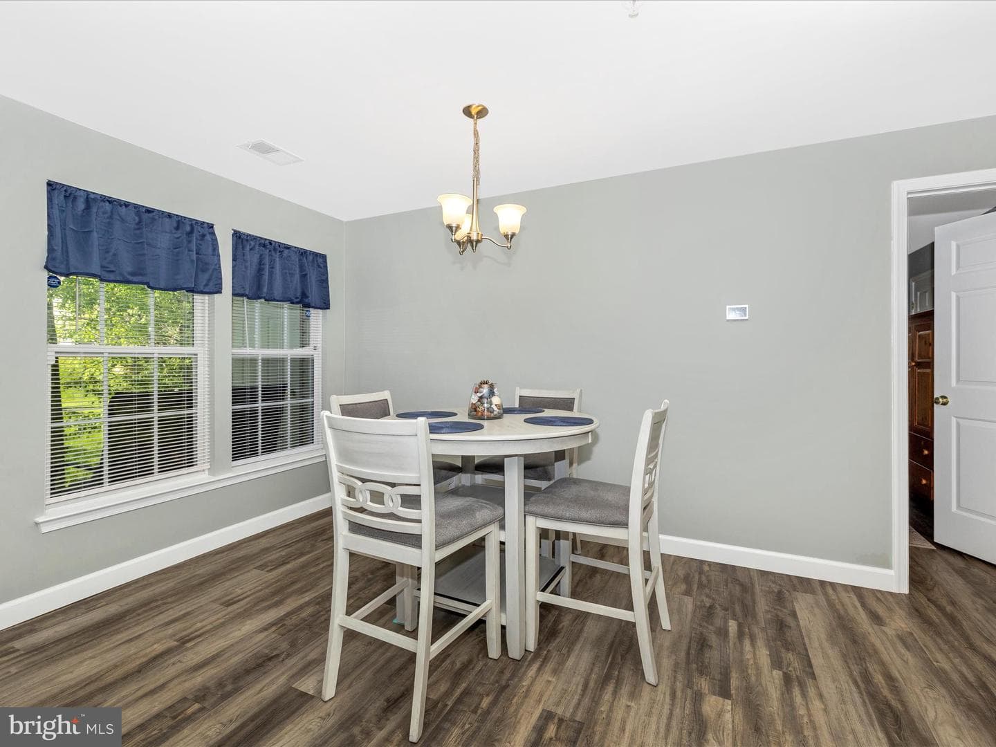 500 Bradley Court #4c photo 12