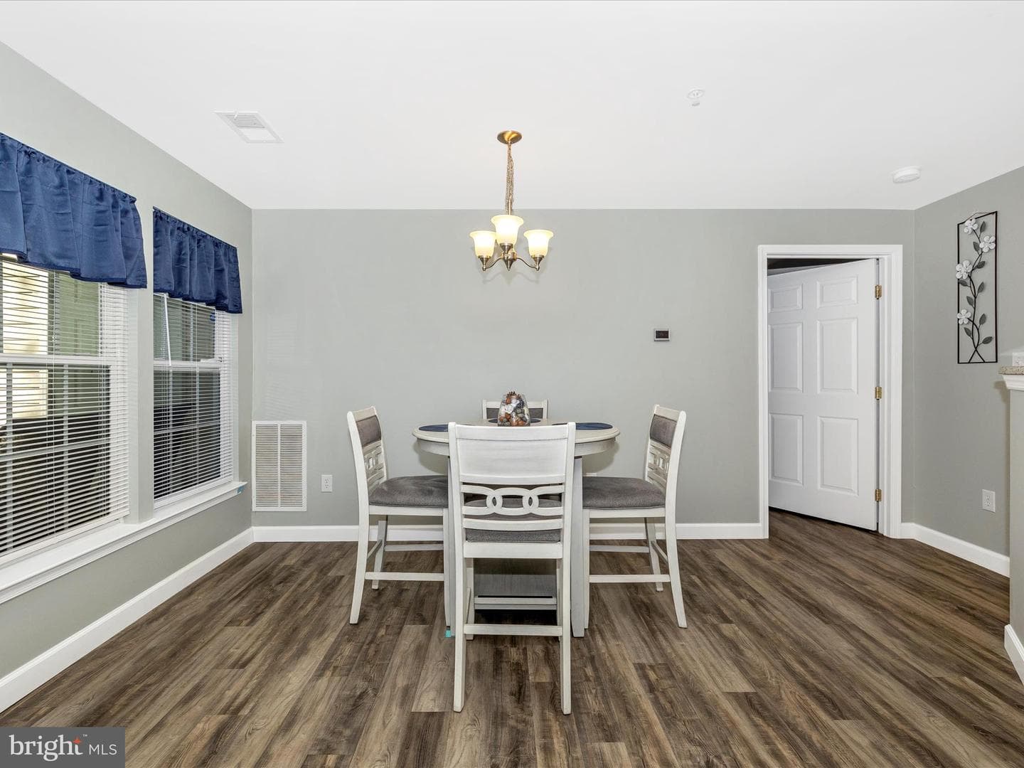 500 Bradley Court #4c photo 13