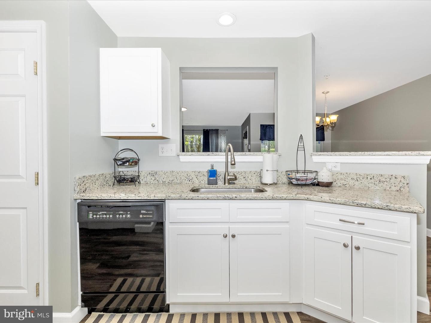 500 Bradley Court #4c photo 19