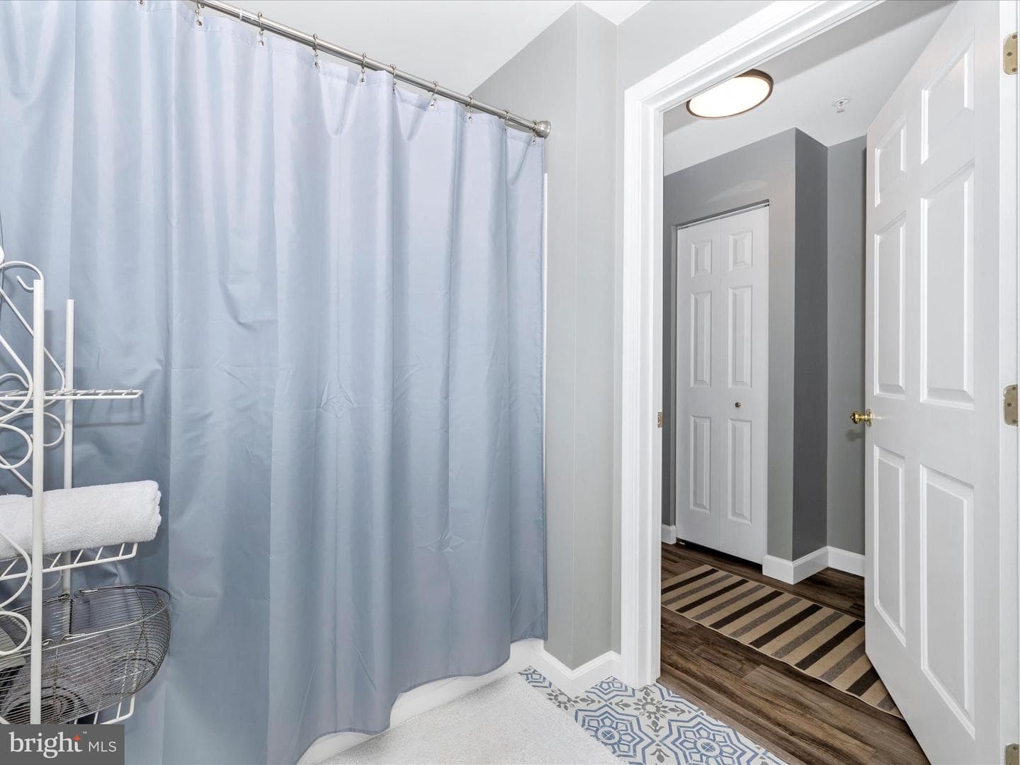 500 Bradley Court #4c photo 38