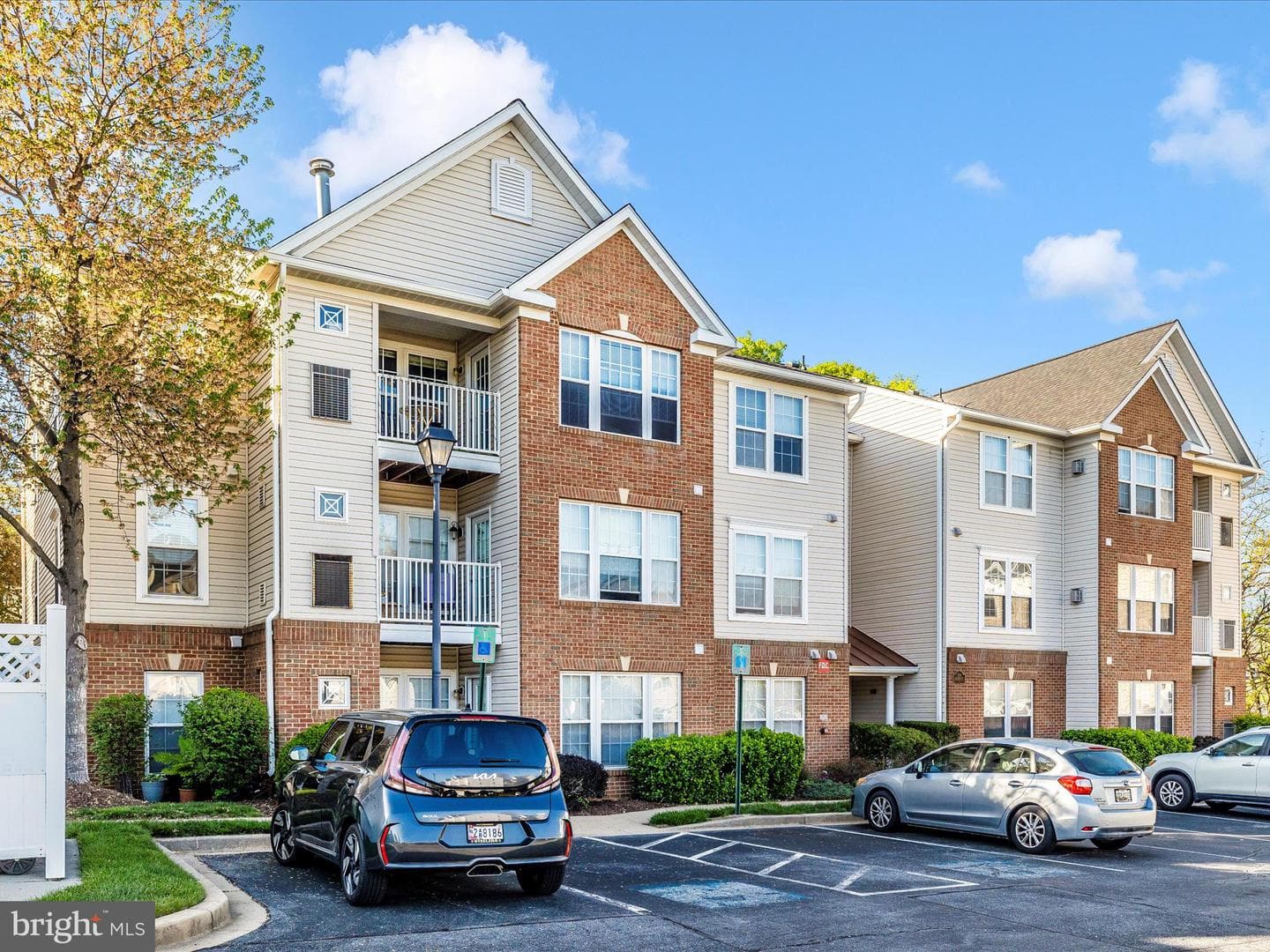 500 Bradley Court #4c photo 51