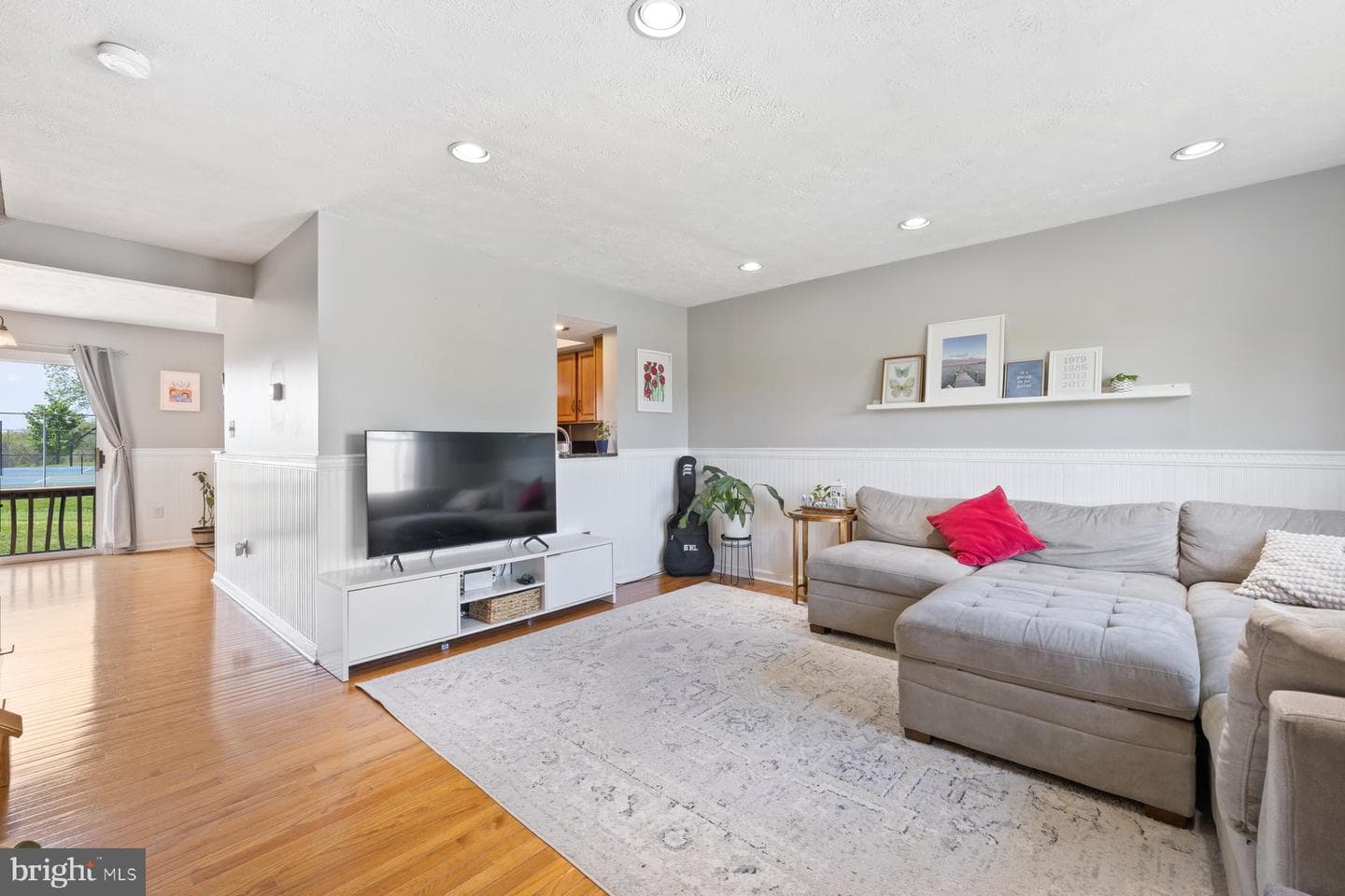 6212 Illinois Court photo 4