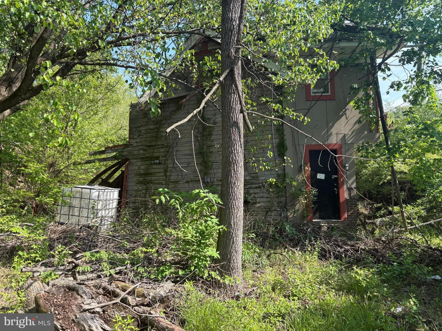 4850 Old National Pike W photo 2