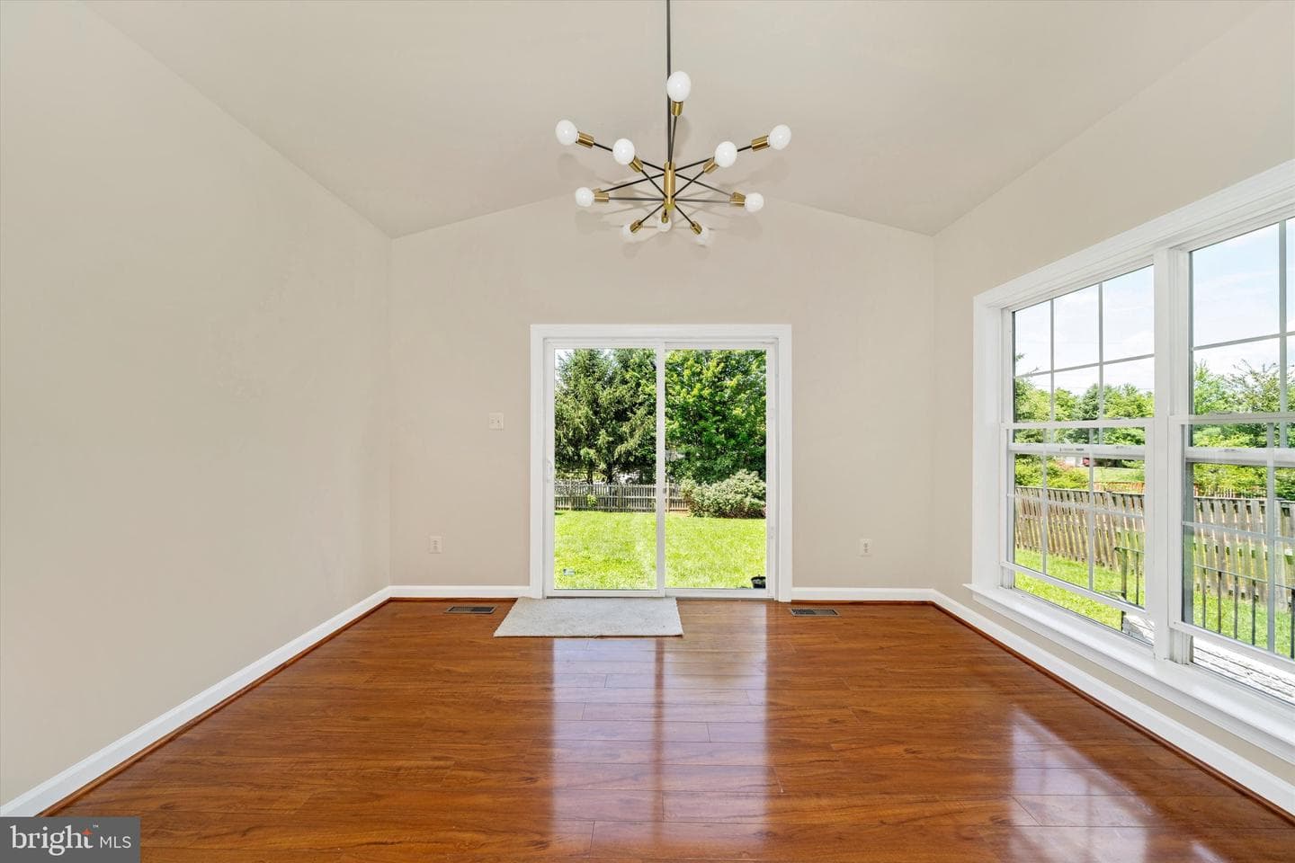 155 Polaris Drive photo 18