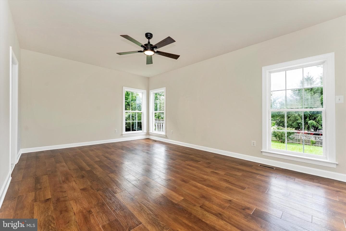 155 Polaris Drive photo 29