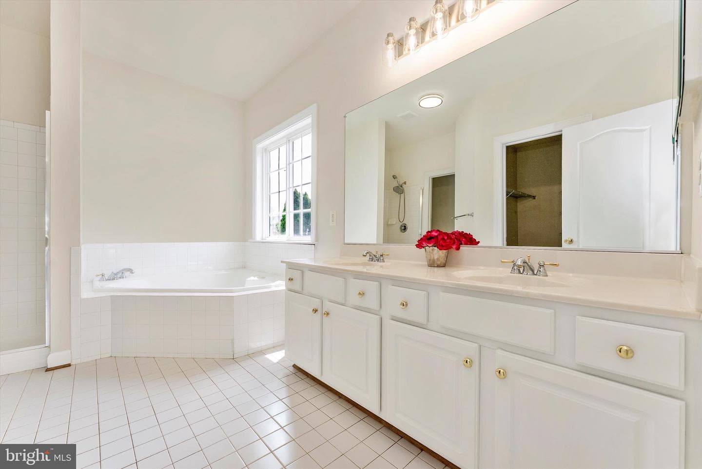 155 Polaris Drive photo 31