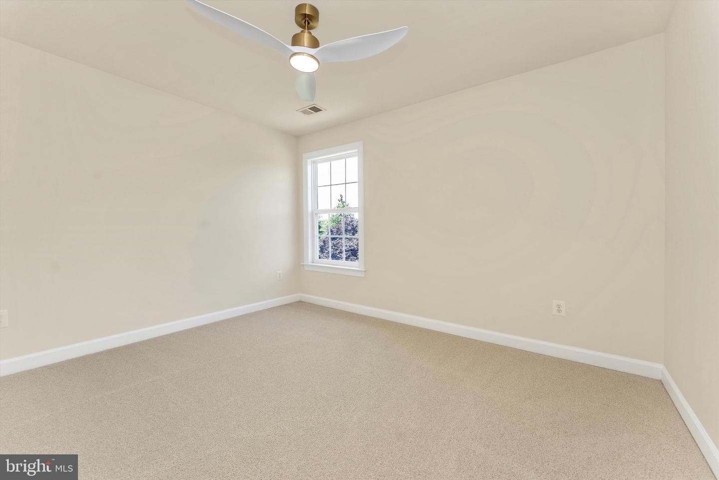 155 Polaris Drive photo 37