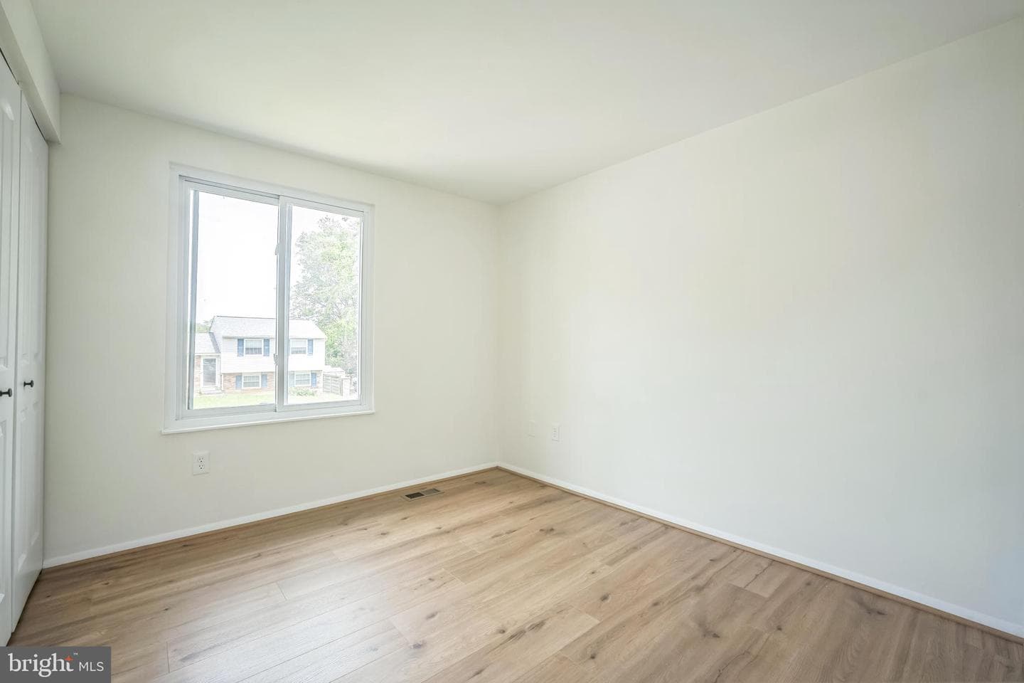 1797 Valleyside Drive photo 32