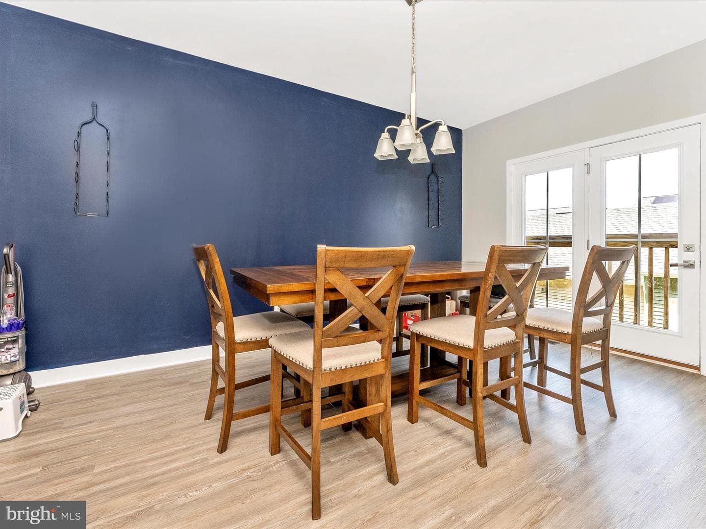 1297 Village Green Way photo 8