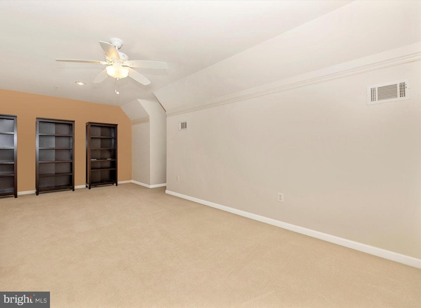 2517 Island Grove Boulevard photo 23