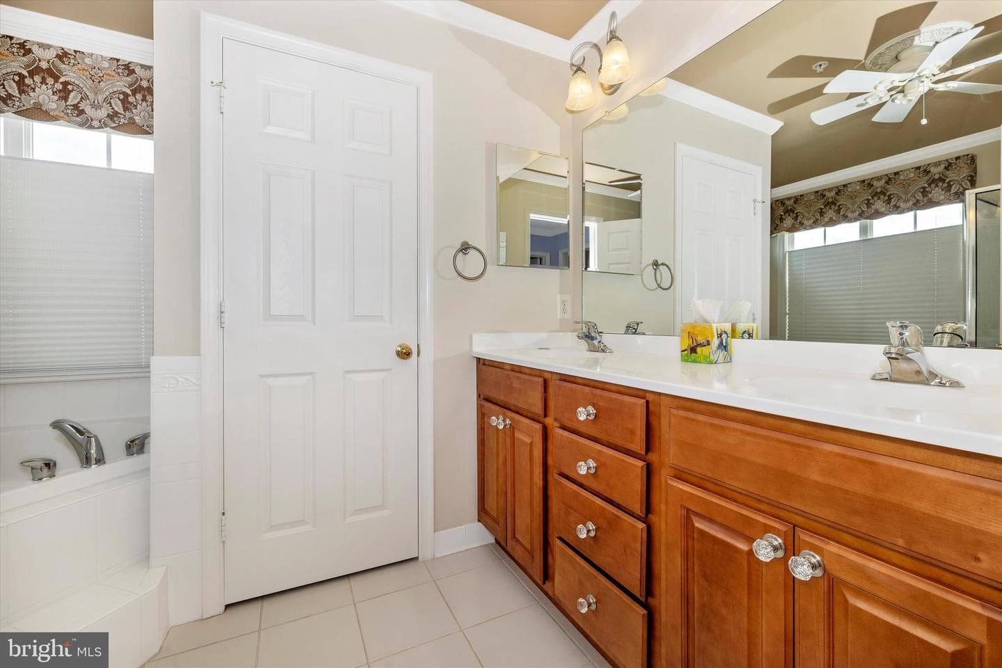 2517 Island Grove Boulevard photo 28