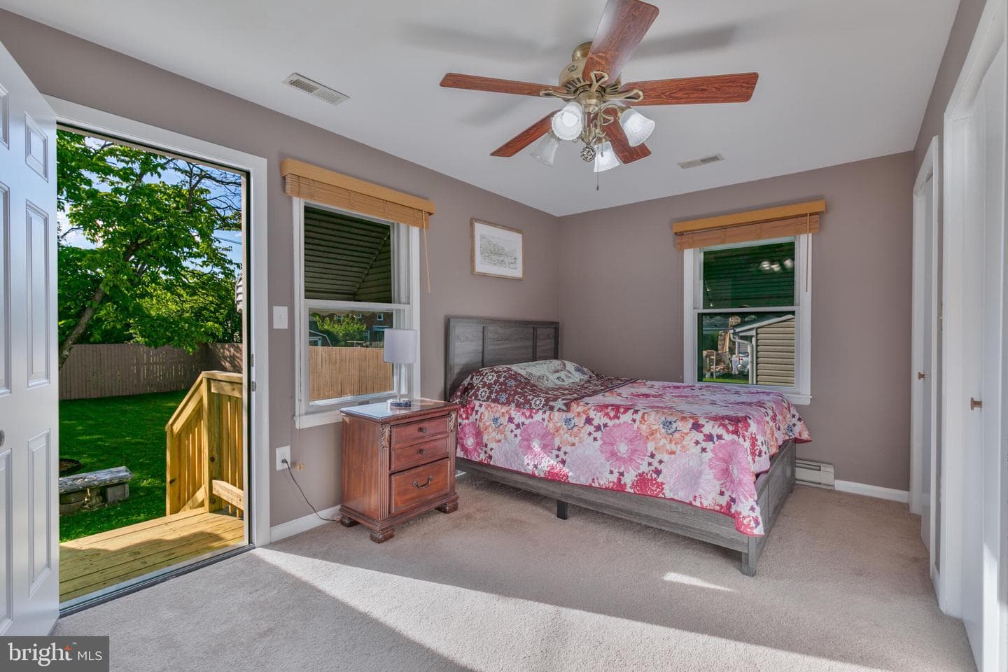 319 Redwood Avenue photo 11