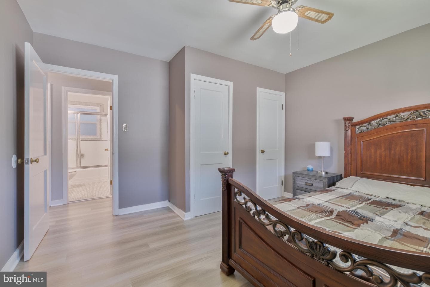 319 Redwood Avenue photo 17