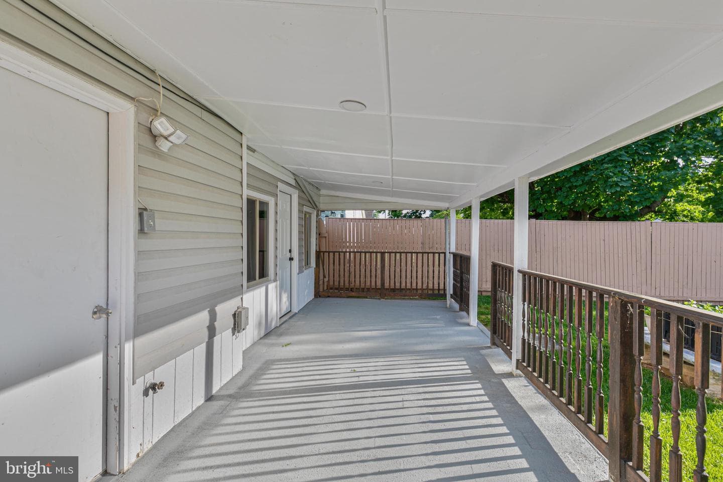 319 Redwood Avenue photo 26