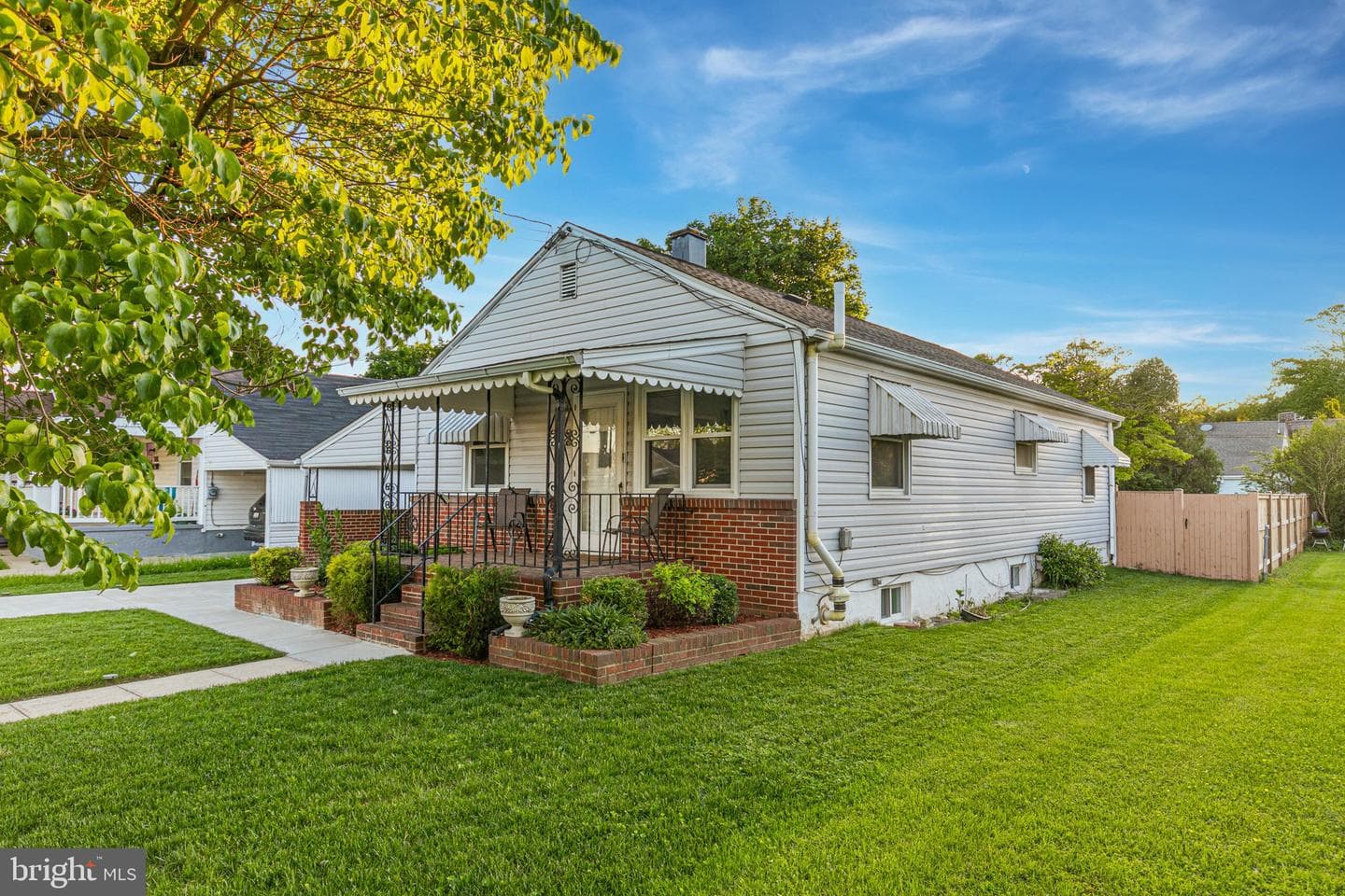 319 Redwood Avenue photo 33