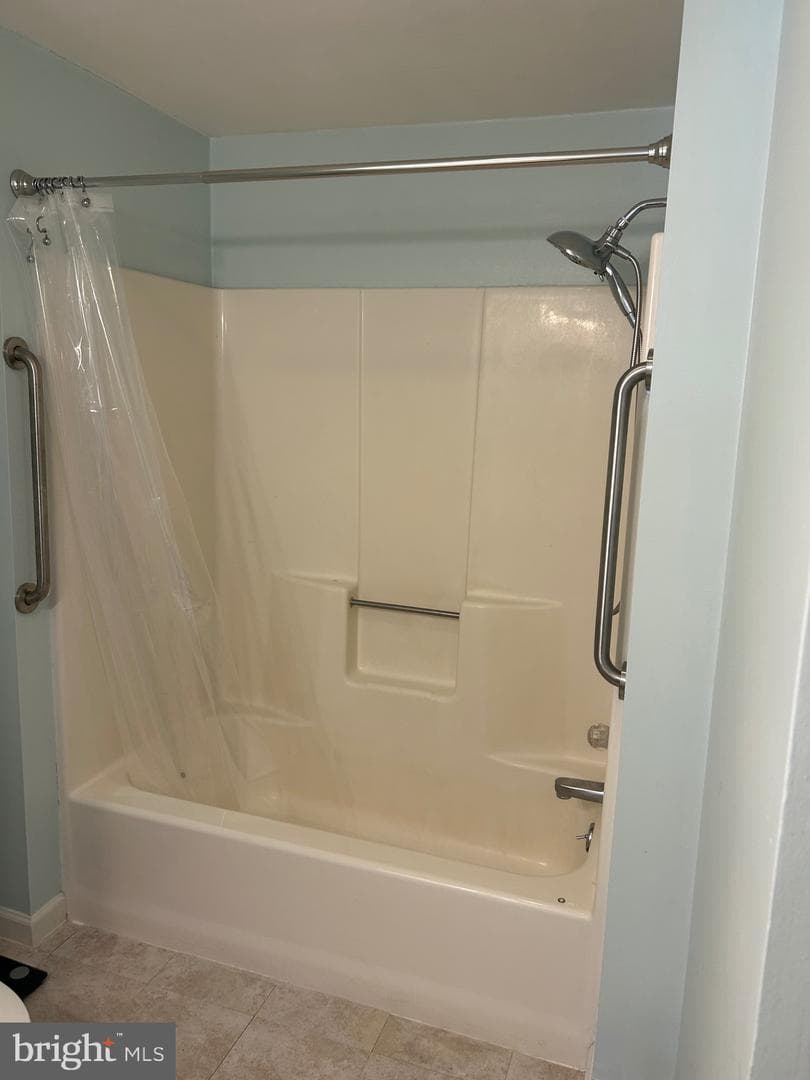 12 Emmit Court photo 10