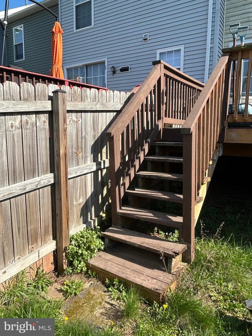 12 Emmit Court photo 4